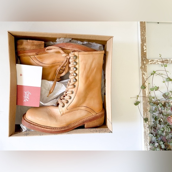 NEW Free People Santa Fe Lace Up Boots - Picture 8 of 14